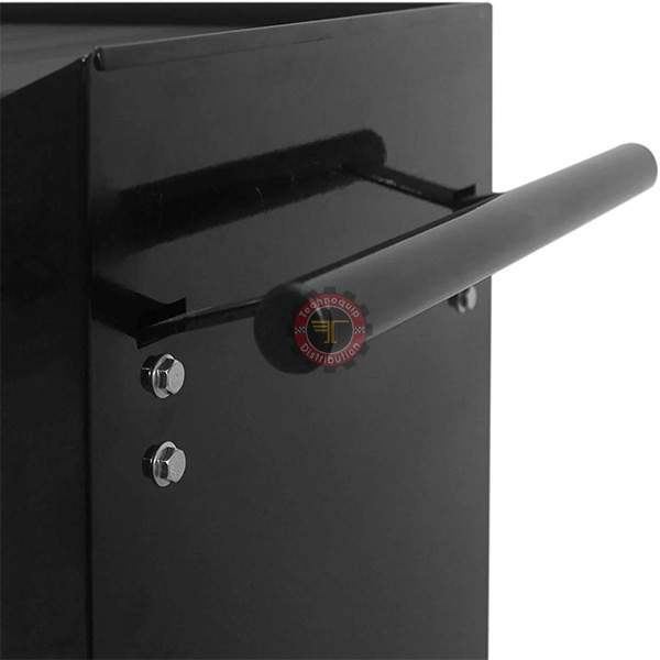 Détail de la poignée latérale et du verrou central de la servante GATMATIC GTT232