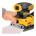 Ponceuse vibrante 1/4" de feuille 230W DEWALT tunisie